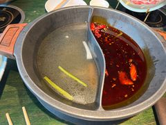 鸳鸯锅-老灶堂文创火锅(文艺路店)