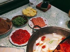 -鸿姐老火锅(疁城新天地店)