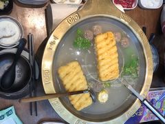 -天成·潮州牛肉脆肉鱼生蚝自助火锅
