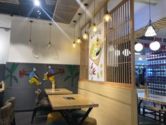 大堂-花馬肆.云南过桥米线(汉神购物广场现场熬汤店)