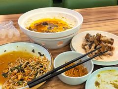 -合合春饼·酱骨·东北菜(潘家园店)