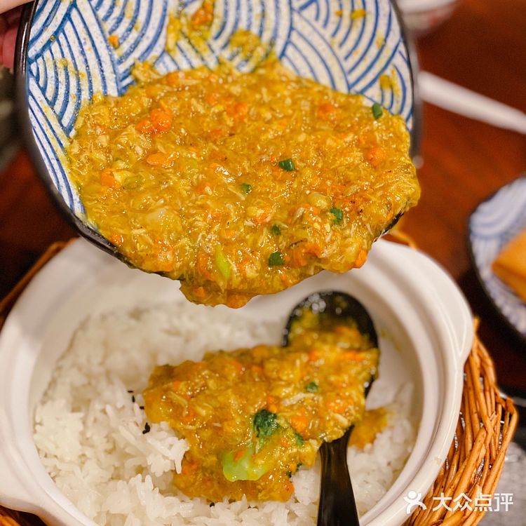 南京路步行街必打卡｜性价比蟹粉面&小笼包