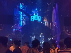 -808 LiveHouse