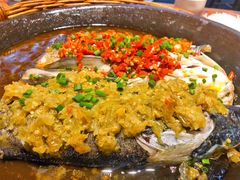 -阿瓦山寨·湘菜现炒·剁椒鱼头王(咸阳总店)