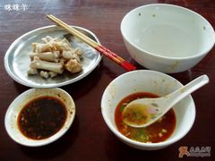 -雷祖芳老妈蹄花店