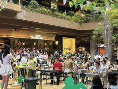-瑞虹新天地月亮湾
