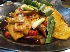 -钟掌勺忘不了地道湘菜(新天地假日广场店)