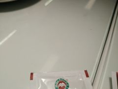 -新大咀港式茶餐厅(宝山万达店)