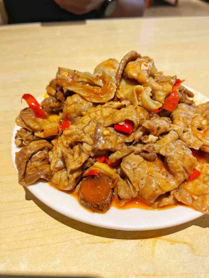 丽丽水煮(绿地外滩店)-"还不错,心肺,豆干,八宝都很好吃,不算很.