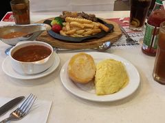-香港新发烧腊茶餐厅(万象店)