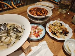 -严记小天府酸菜鱼(西四路店)