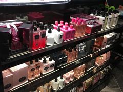 -Chanel(德基广场店)