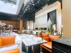 -洛缦音乐餐厅(工业展览馆万象城店)