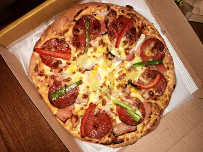 4u披萨(世纪联华店)-"德阳的第一家4u披萨,听说在成都很火.这.