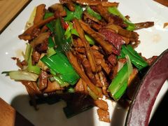 -黑鸡小馆(金源店)