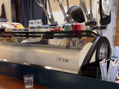 -Be Lived Cafe比例咖啡(摩天轮店)