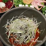 二刷野果 点了上次没点的 排骨锅--里面排骨还是蛮多的