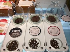 -UNI UNI(环亚凯瑟琳店)