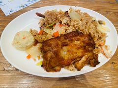 -玛格萝妮比萨屋(四平店)