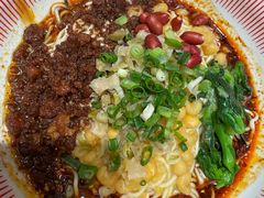 -遇见小面(东方宝泰店)