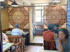-蜗牛小馆醉乡民谣云南菜(惠新西里店)