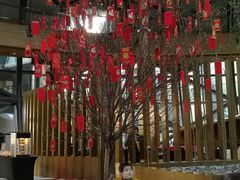 -上海滴水湖皇冠假日酒店