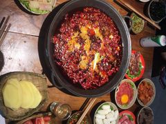 -四小区火锅·巷子里的重庆火锅(花照壁店)