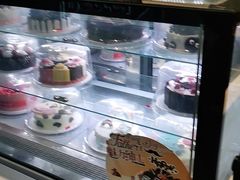 面包甜点陈列柜-DQ·蛋糕·冰淇淋(通州万达店)