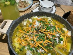 -山城外·非遗酸菜鱼(新都汇融店)
