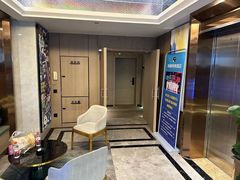 -网鱼电竞酒店(成都欢乐谷金府地铁站店)