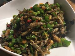 -洋沙湖湖色生鲜主题餐厅