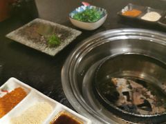 -虎焱炭火烧肉