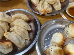 -黄阿姨锅贴大王(万航渡路店)