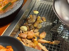 -肉甲韩国木炭烤肉(新壹街1店)