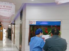 -雅悦齿科(顾村公园店)