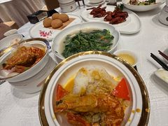 -景月阁空中食府(希尔顿酒店)
