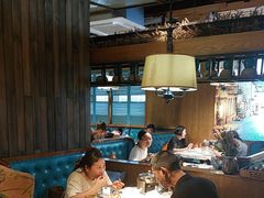 -领鲜活海鲜榴莲自助火锅(东门店)