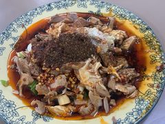 拌剔骨肉-温记府廟豆汤饭·始于1955年(海椒店)