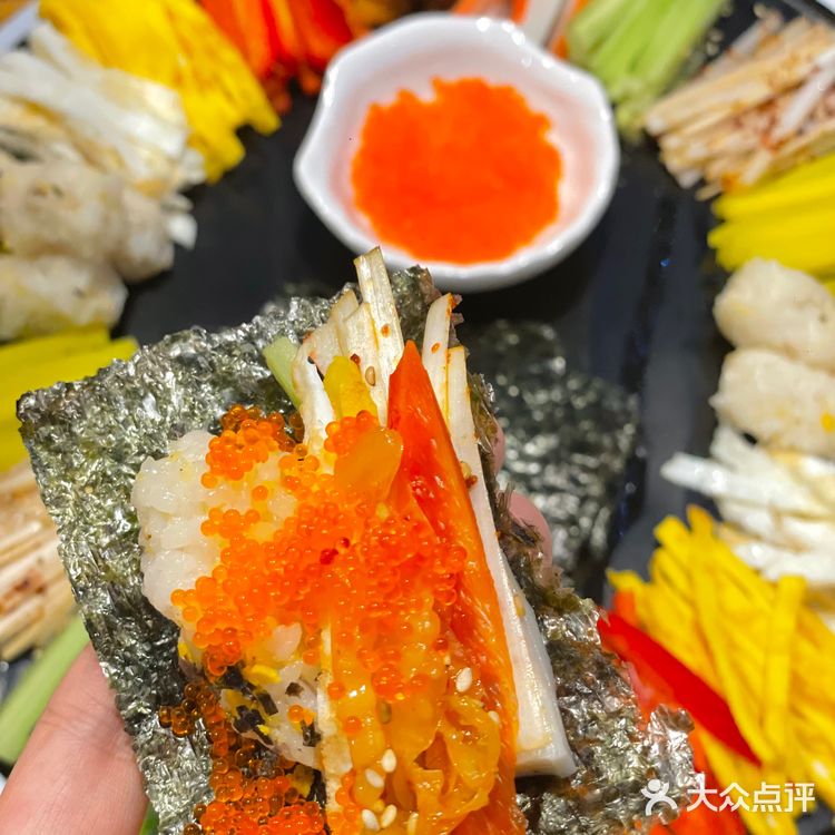 青岛最美韩料店 星空顶棚庭院风 太浪漫了吧