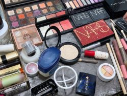 -爱的化妆工作室(雅地天际店)