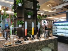 -梅园国际大酒店·自助餐厅(光明港店)