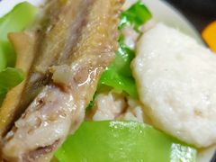 鸭汤煮云吞-妙又香云吞店