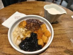 -三花奶奶的甜品(百联嘉定购物中心店)