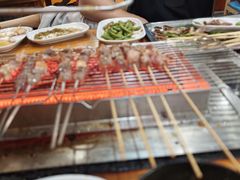 -哈尔滨小酒馆·鲜肉现穿自助烧烤(康新花园店)