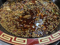 -烧哥美蛙肥肠鱼火锅·十五年社区店