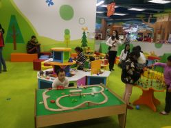 -莫莉幻想儿童乐园(郑州丹尼斯三天地店)