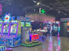 -奇奇乐园(上海仲盛世界商城店)