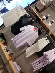 -adidas(德基广场店)