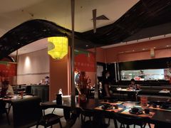 大堂-羽鸽集·乳鸽专门店·地道顺德菜(岭南站店)