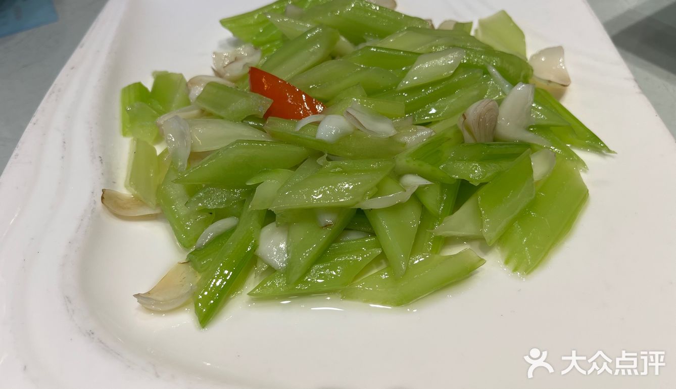 一家吃了很多年的苏帮菜饭馆